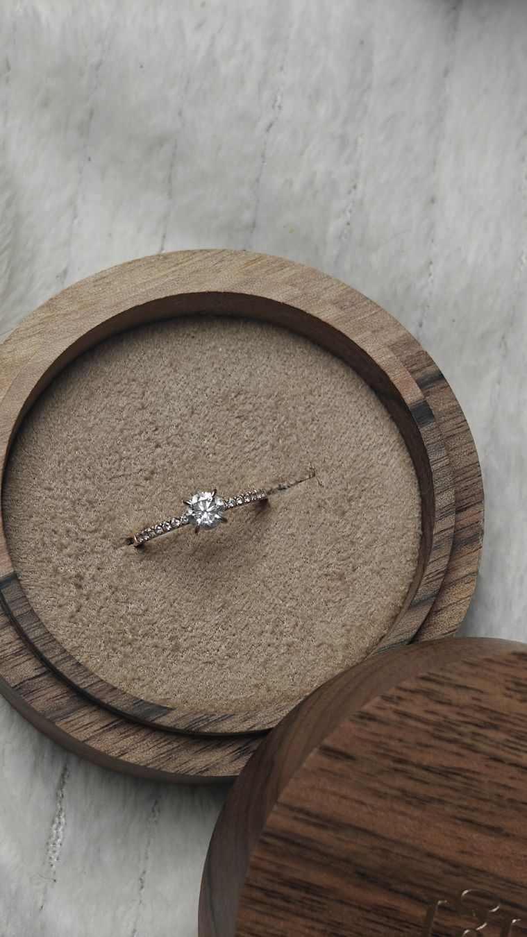 Ringe: Verlobungs- / Diamond Ring – Neu (gemäss Beschreibung) aus Basel von Sarahaley