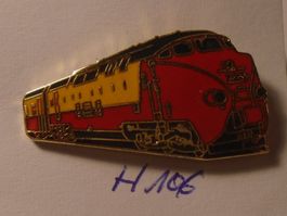 1 Lokomotive rot/gelb Pin (H106)