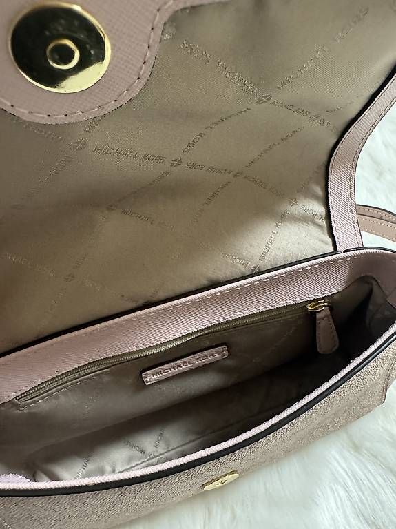 Taschen für Damen: Michael Kors Umhängetasche "rosa" – Gebraucht aus Zürich von dig_7v7m 3