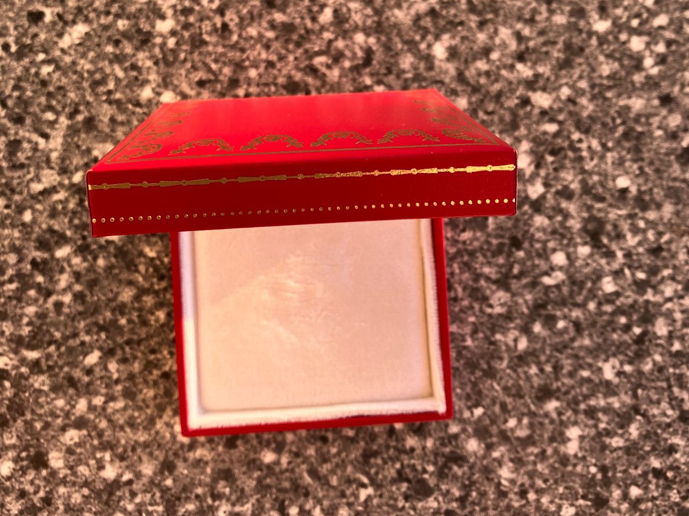 Cartier Altro in Decorazioni & Accessori: Écrin Must de Cartier – Usato da Arconciel venduto da chance22 2