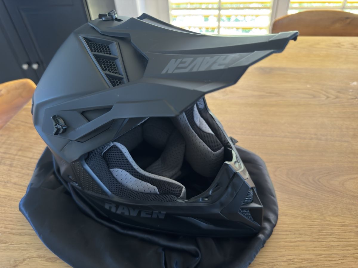 Caschi & visiere: Helm Motocross  – Usato da Mettmenstetten venduto da walter0241 1