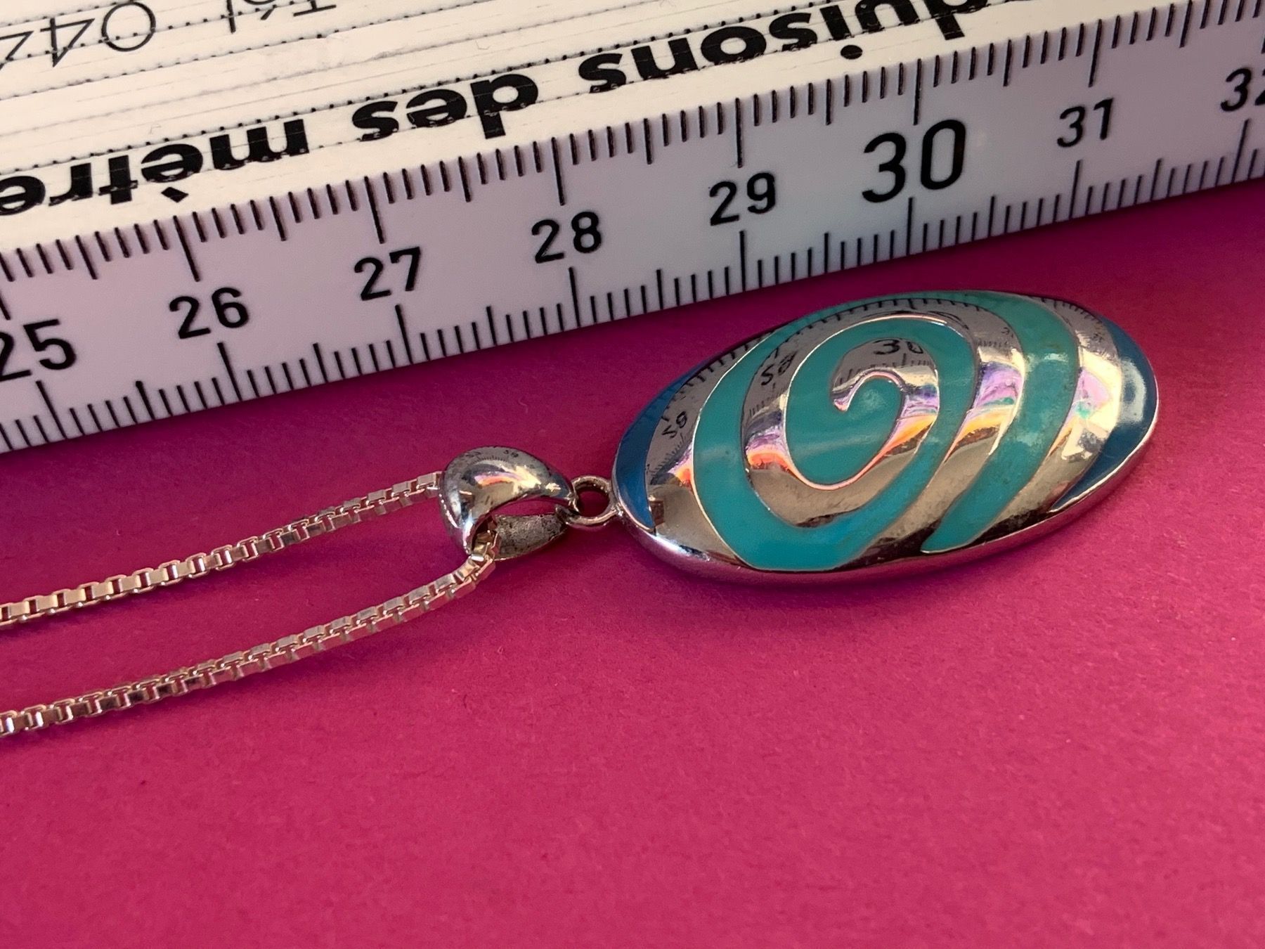 Catenine: Silberkette mit farbiger Spirale (55cm) – Usato da Laufen venduto da Trendmarket 1