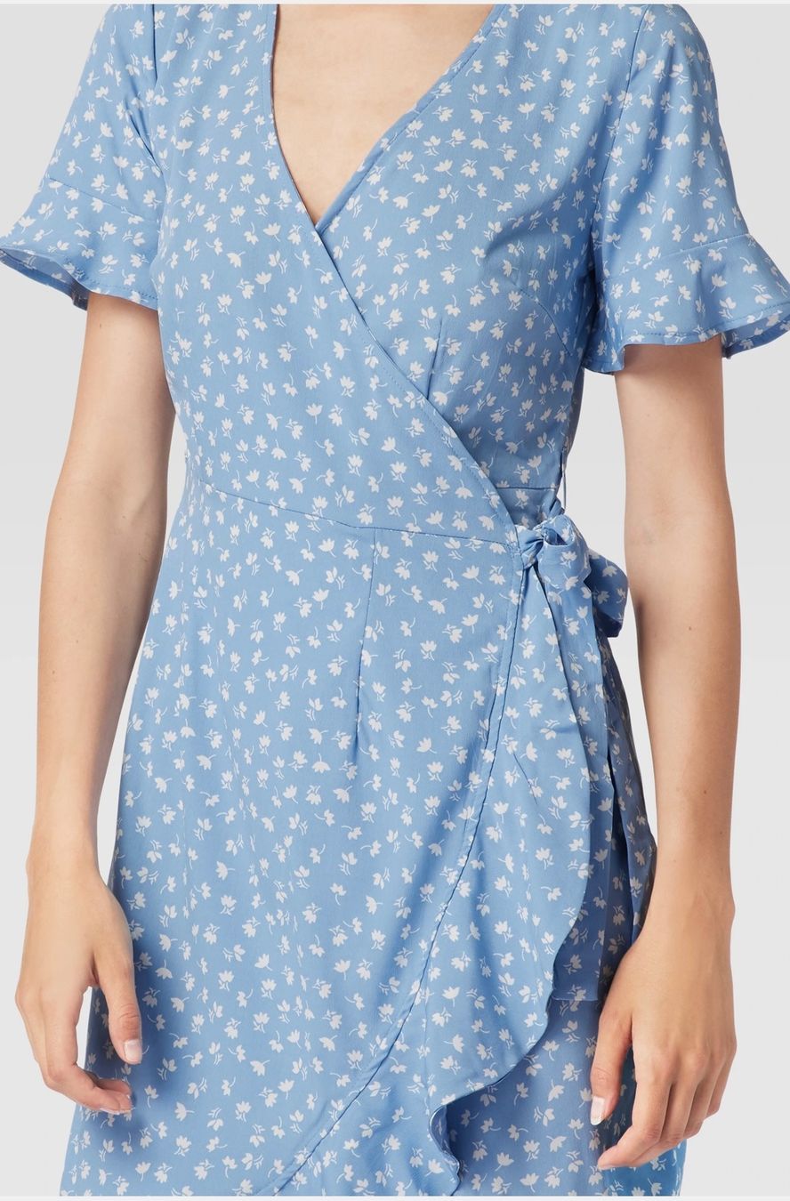 Only Vestiti: Schönes Kleid Only Gr.36 – Nuovo (secondo la descrizione) da Stäfa venduto da Exclusive0 1