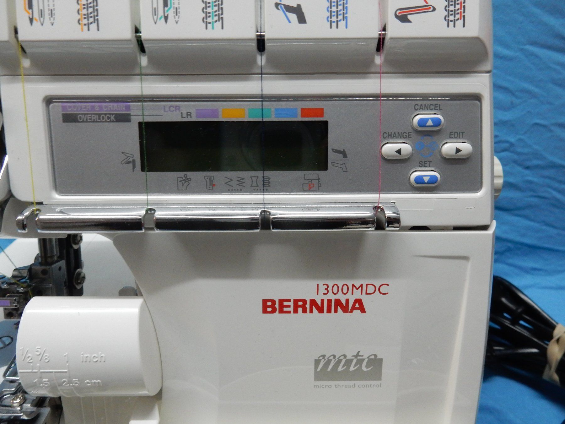 Bernina Macchine da cucire: Bernina Overlock 1300 MCD Ab Fr. 10.00 – Usato da Watt venduto da Mariposa49 5