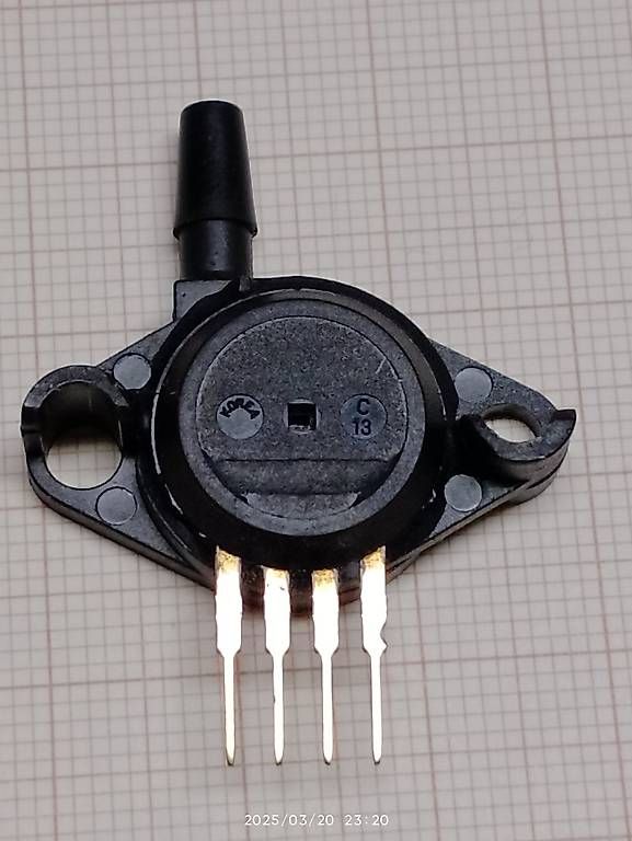 Motorola Componenti elettronici: Drucksensor für Luft/Gase bis 0.1bar / 10kP – Nuovo e nell'imballaggio originale da Aathal-Seegräben venduto da Pfenni 1