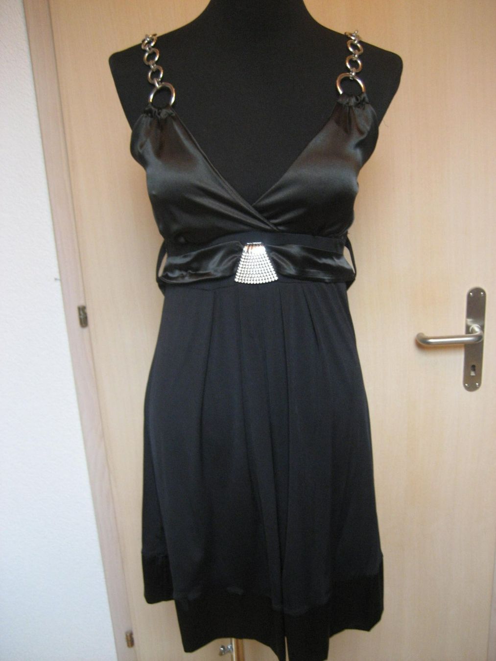 Kleider: Robe de soirée taille M-L – Neu (gemäss Beschreibung) aus Delémont von marryb