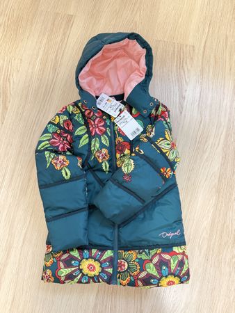 Desigual Winterjacke Grösse 128 neu mit Etikett bunt