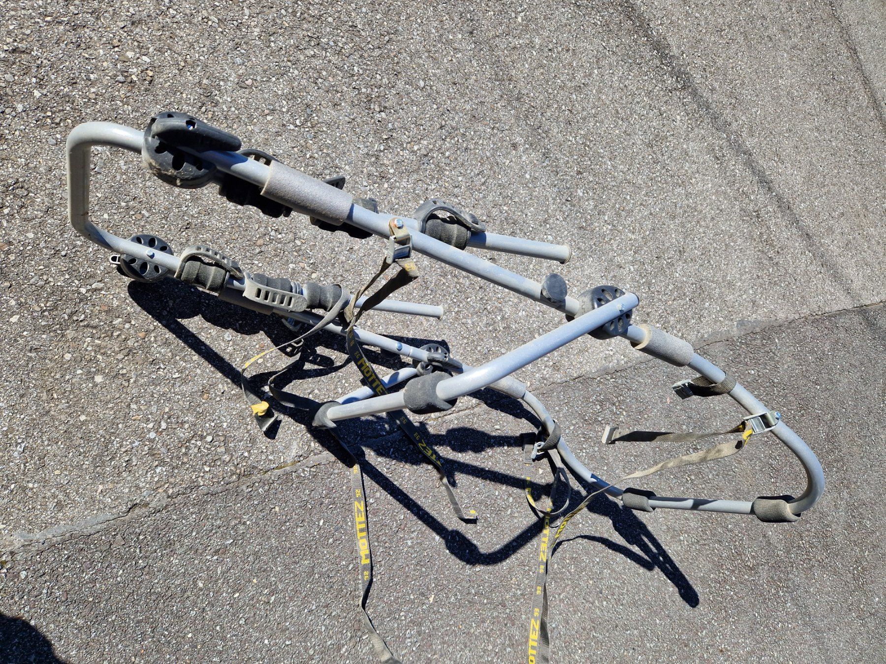 Velos: Porte vélo pour hayon – Gebraucht aus Villeneuve VD von Duchri