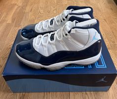 Air Jordan 11 Retro (White / Carolina Blue)