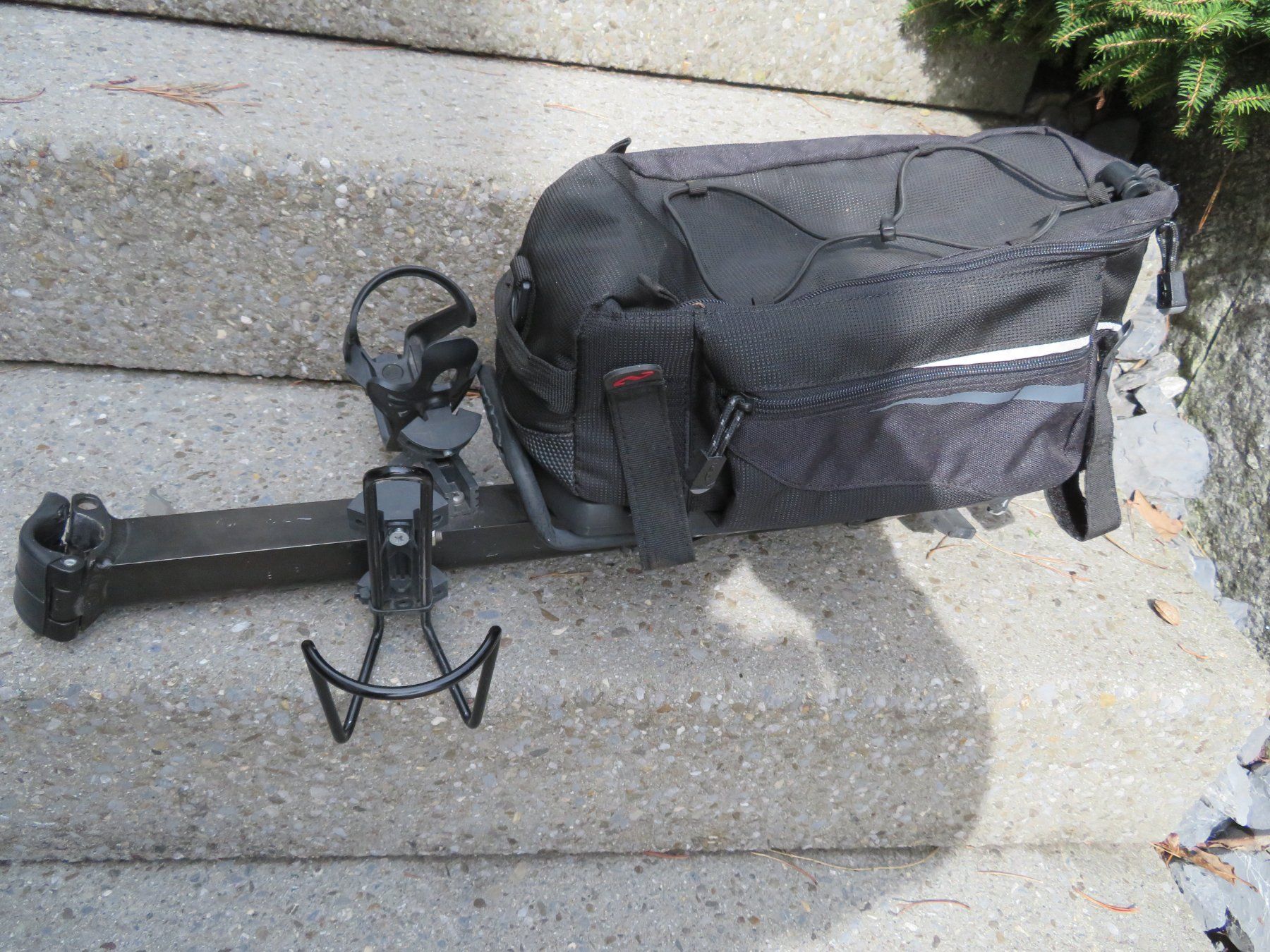 Cucce & Letti: Hunde Velokorb mit Thule Click-Fix Rack – Usato da Hirschthal venduto da specpro 4