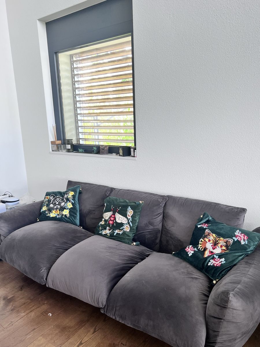 Divani: 3er Sofa Samt guter Zustand – Usato da Bergdietikon venduto da nat_tv2n 2