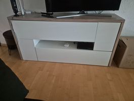 Exklusives Sideboard