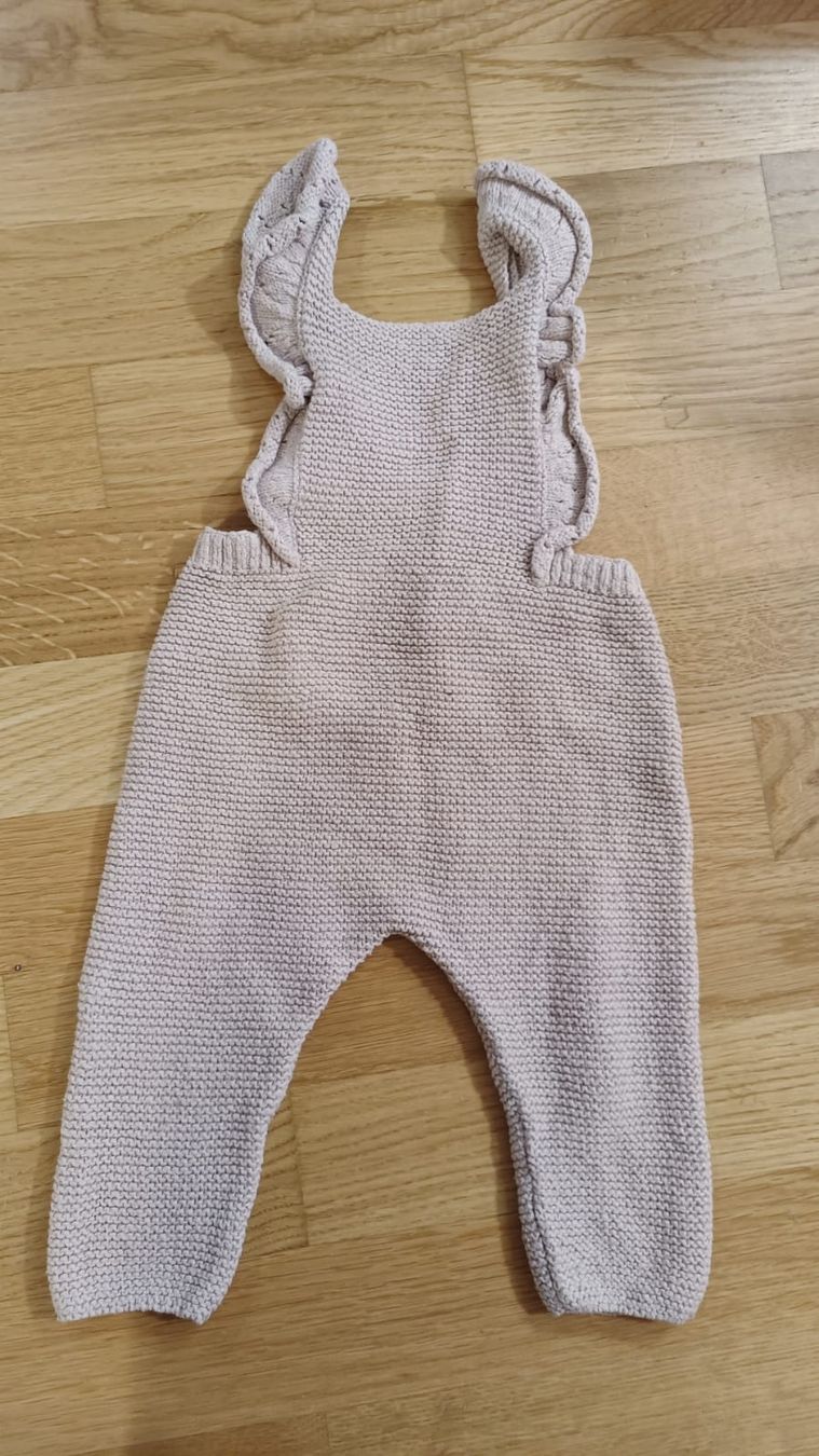 Zara Jumpsuits: Latzhose Zara Grösse 74 – Gebraucht aus Muri AG von Mupuputs