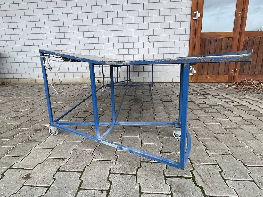 Scaffali: Présentoir sur roulettes – Usato da Gingins venduto da nweb 2
