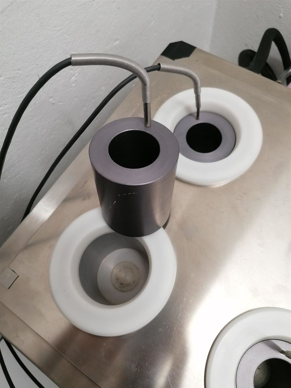 Radiatori: Screening Master 4x Rühr-Heiz-Block – Usato da Niederdorf venduto da LeptonAG_Labor 2