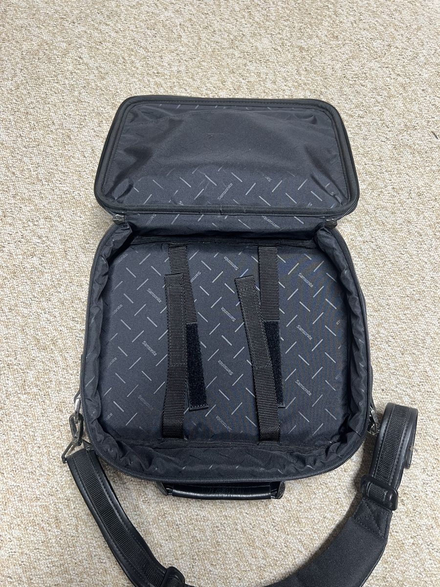 Borse: Samsonite Laptoptasche schwarz mit Schultergurt – Usato da Lüchingen venduto da Gmueni 2