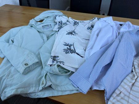 Kleiderpaket Damen  8 St. Jacke Blusen Gr. 42 / 44  L