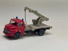 AU- Wiking  Mercedes 1413 Kranwagen