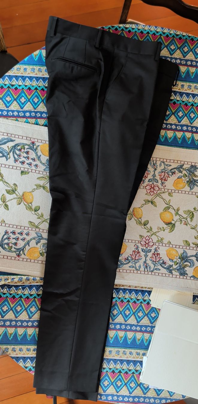 Pantalons: Black Trousers Size 50 – D'occasion à Zürich par jor_68rp