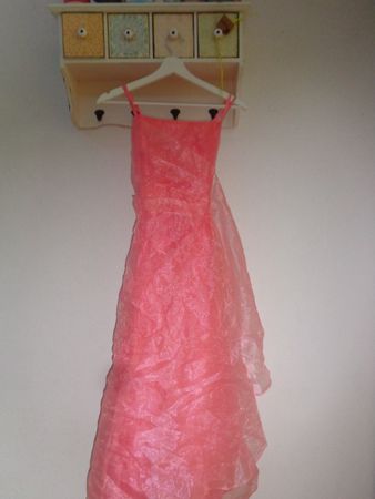 Abendkleid pink Grösse 44 (Kinder) bestickt mit Raffung