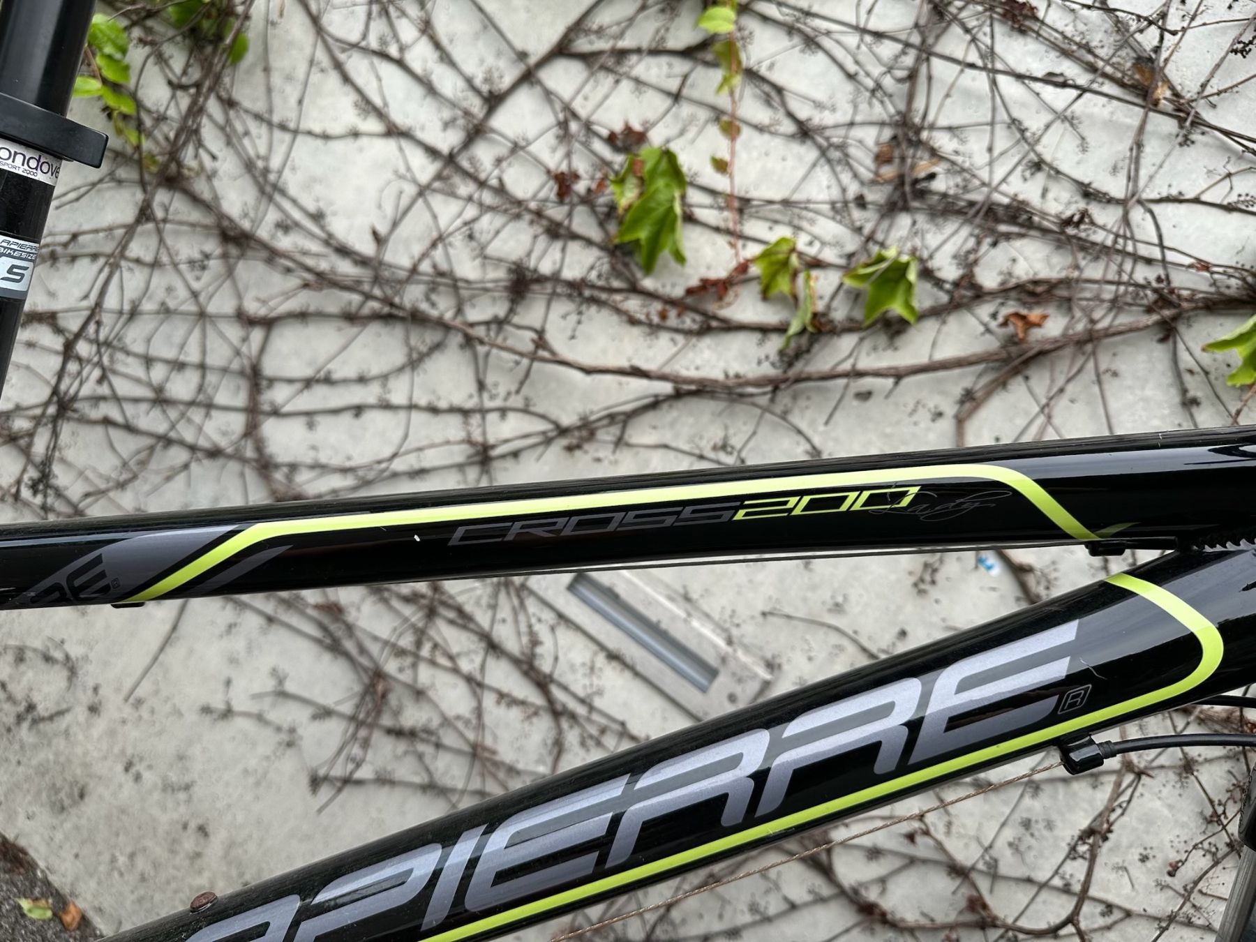 Lapierre Velos: Lapierre Bicycle Black with Basket Good Condition – Gebraucht aus Thalwil von ben_h68q 3