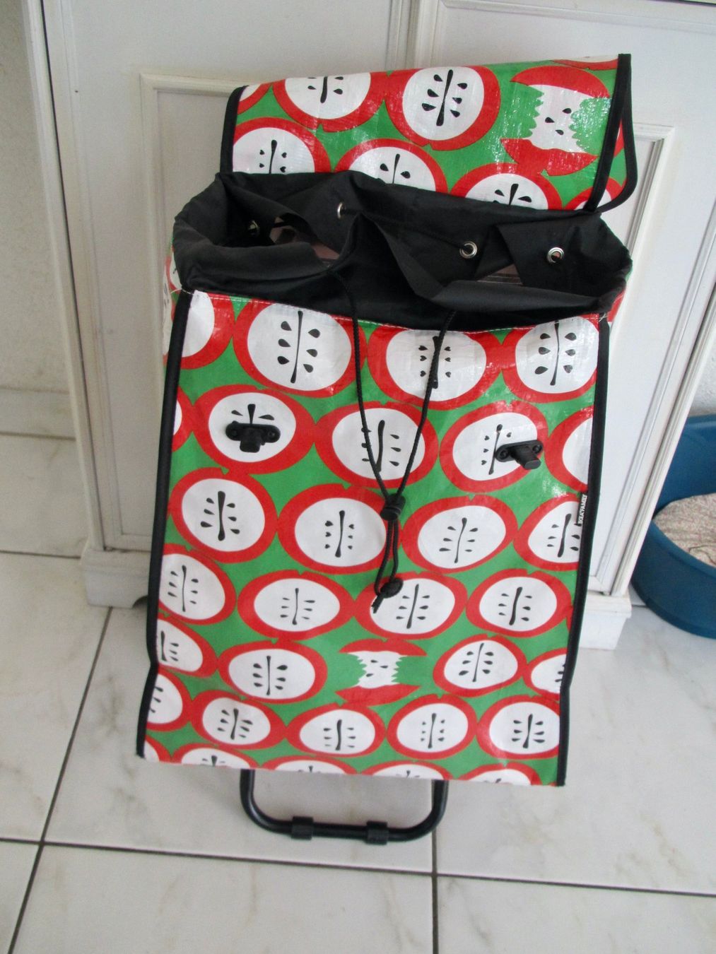 Ikea Altro per la casa: TROLLEY OU CHARRIOT POUR COMMISSIONS IKEAFAMILY – Usato da Murten venduto da Selliot 1