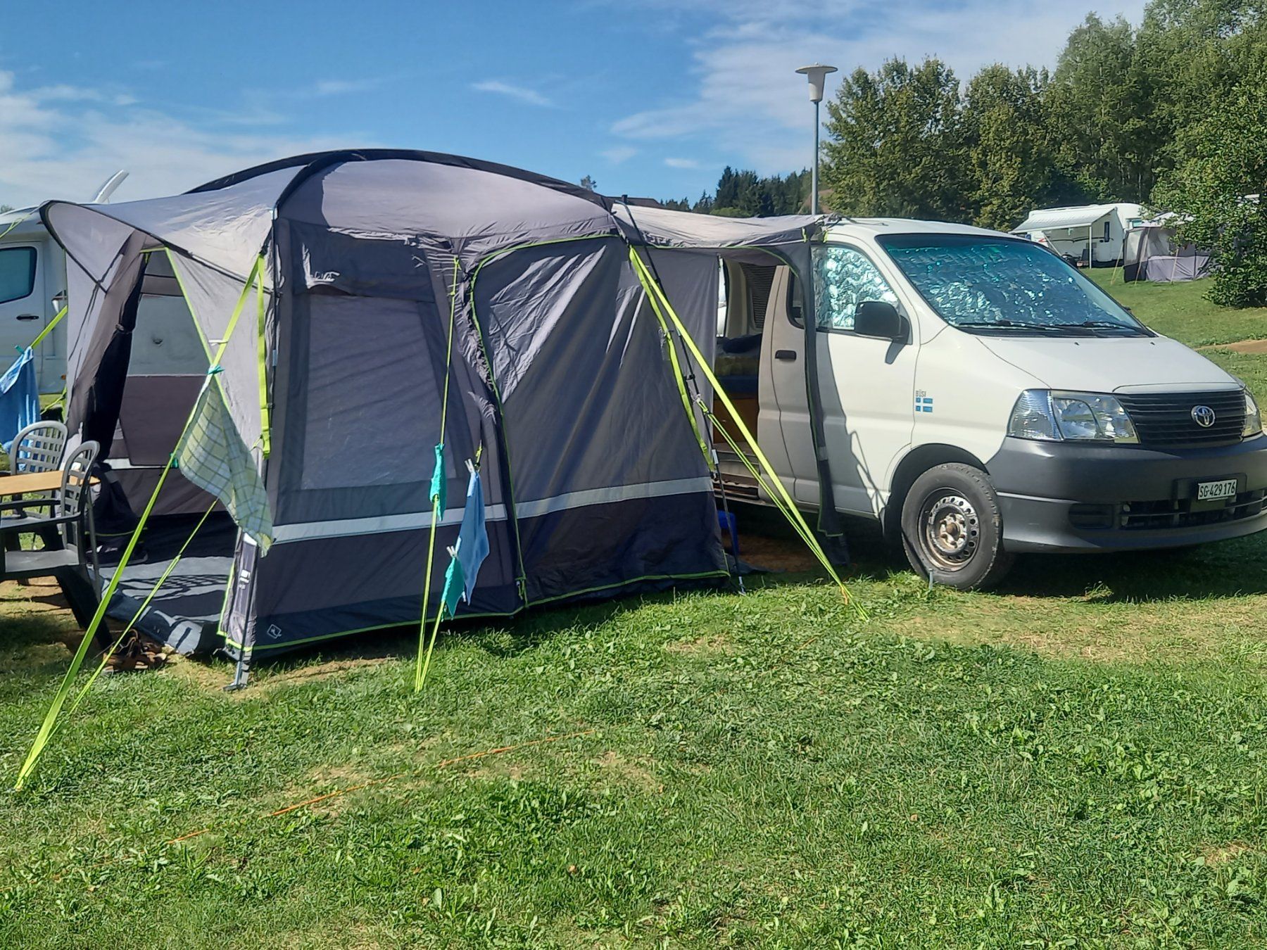 Vorzelte & Markisen: Busvorzelt Highpeak Tour 2.0 – Gebraucht aus Schwarzenbach SG von ernesto3.6