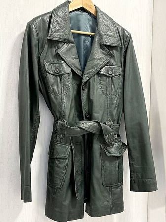 Neuwertige Lederjacke grün