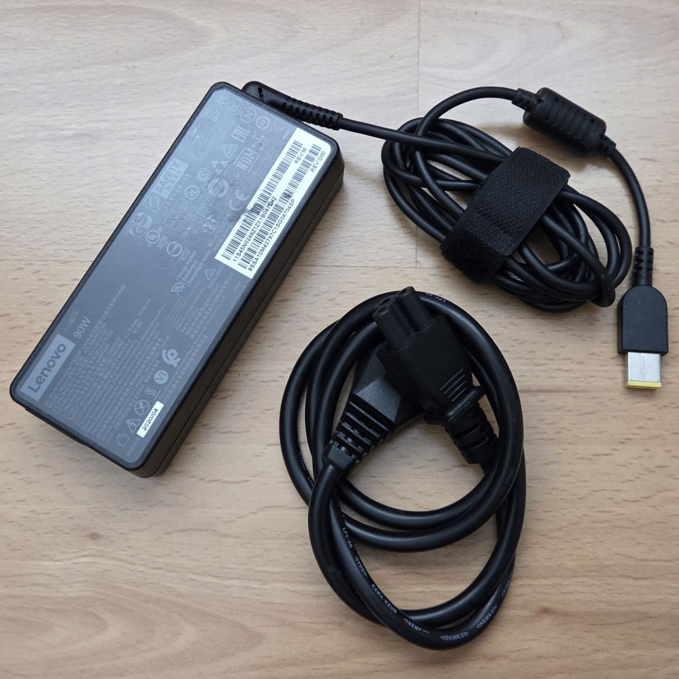 Lenovo Docking station: LENOVO USB-C Dock Gen2 – Usato da Kleindöttingen venduto da keepITeasy 2