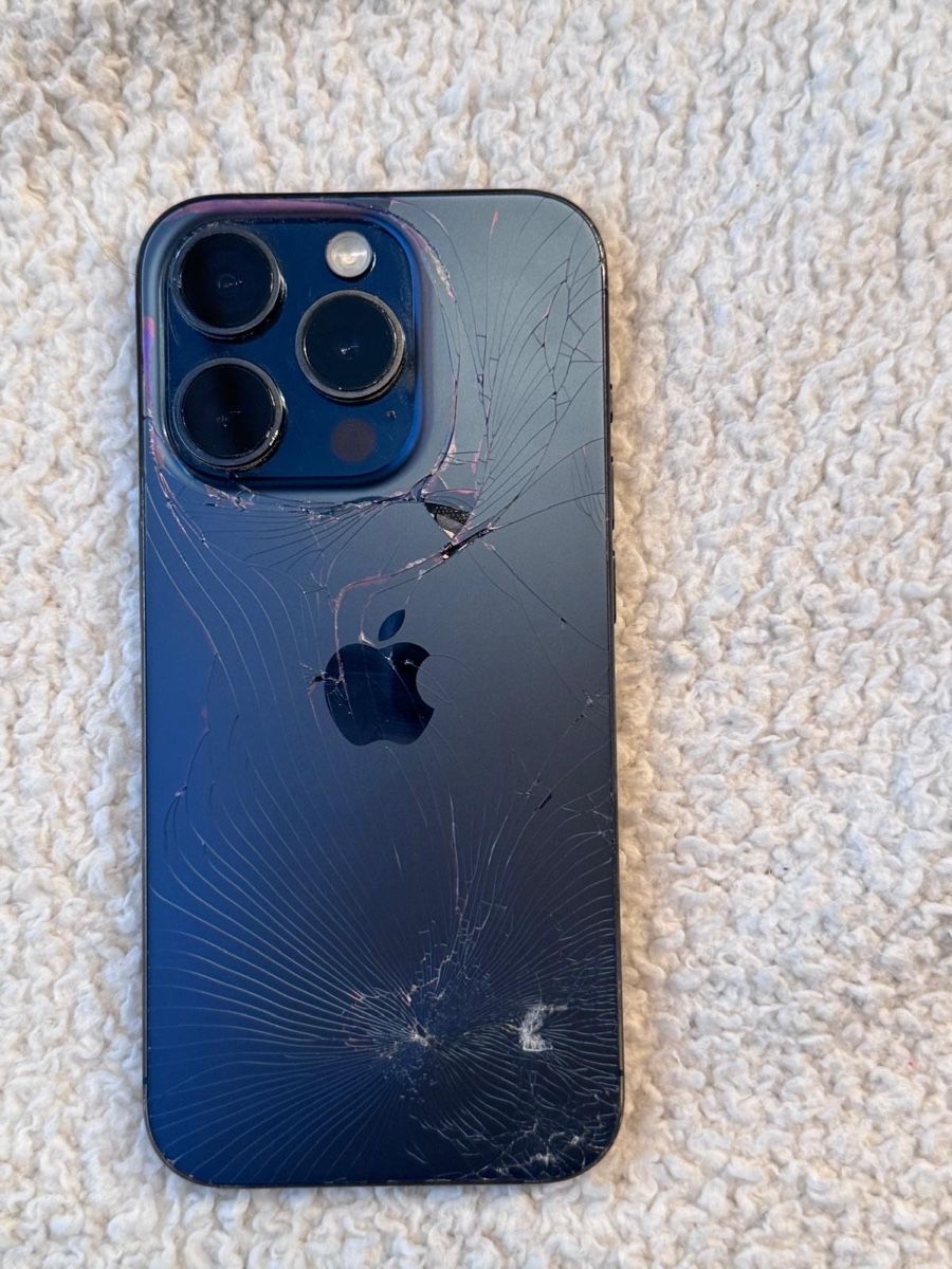 Apple Handys / Smartphones: Apple iPhone 15 Pro 256GB – Defekt aus Watt von Segi75