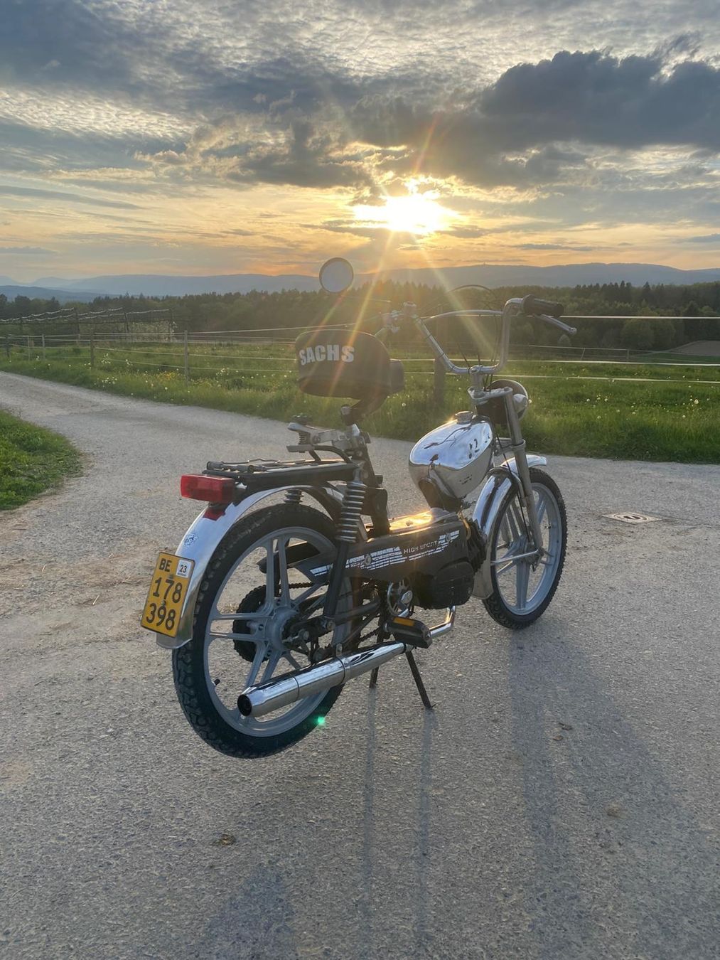 Sachs Ciclomotori: Sachs 503 + Anhänger  – Usato da Vechigen venduto da Leopic