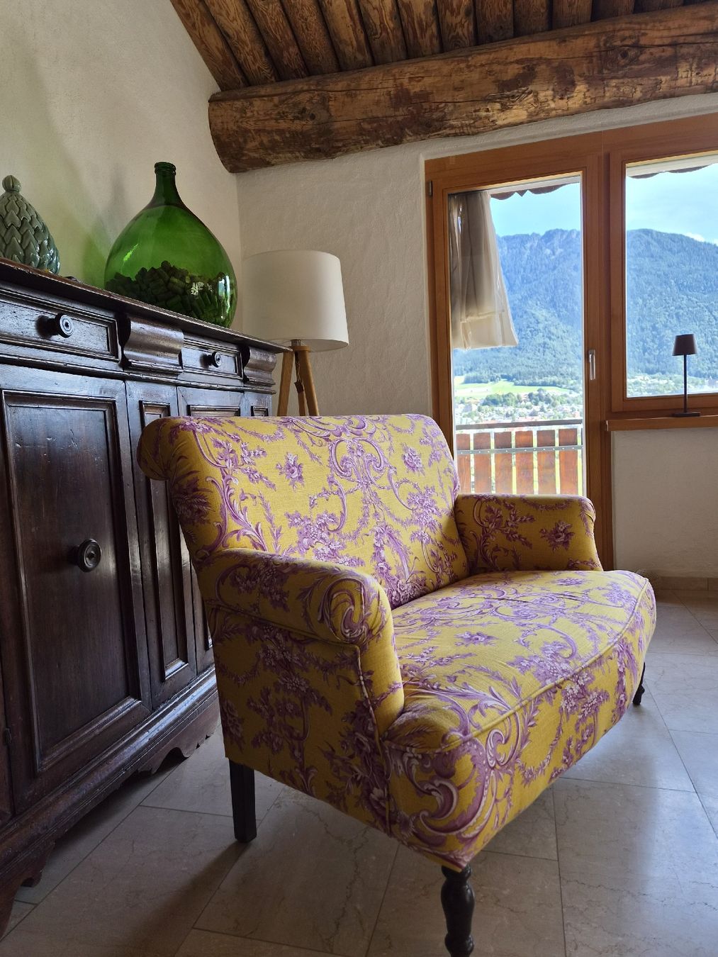 Sofas: Antikes Sofa mit neuem Stoffbezug – Gebraucht aus Haldenstein von Ramona_D. 1