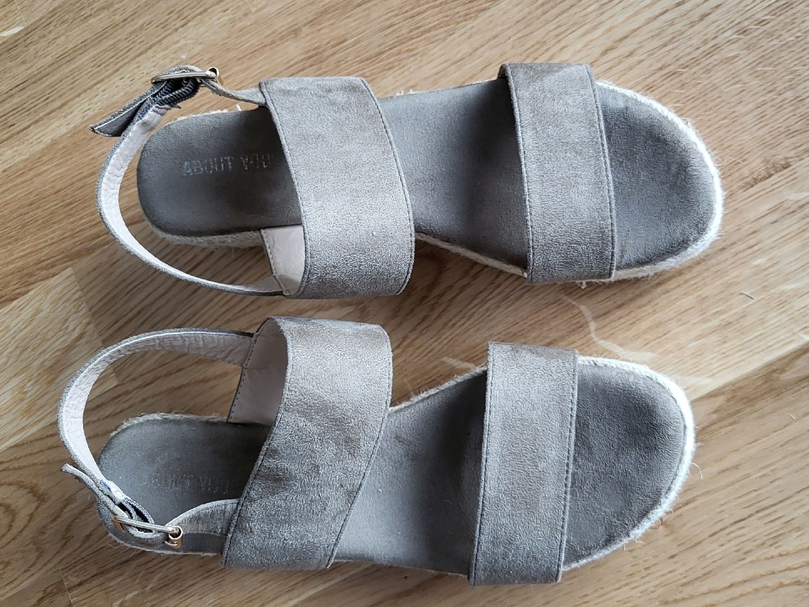 Damenschuhe: AboutYou Sandaletten, Gr. 40 – Gebraucht aus Thun von _andi 2
