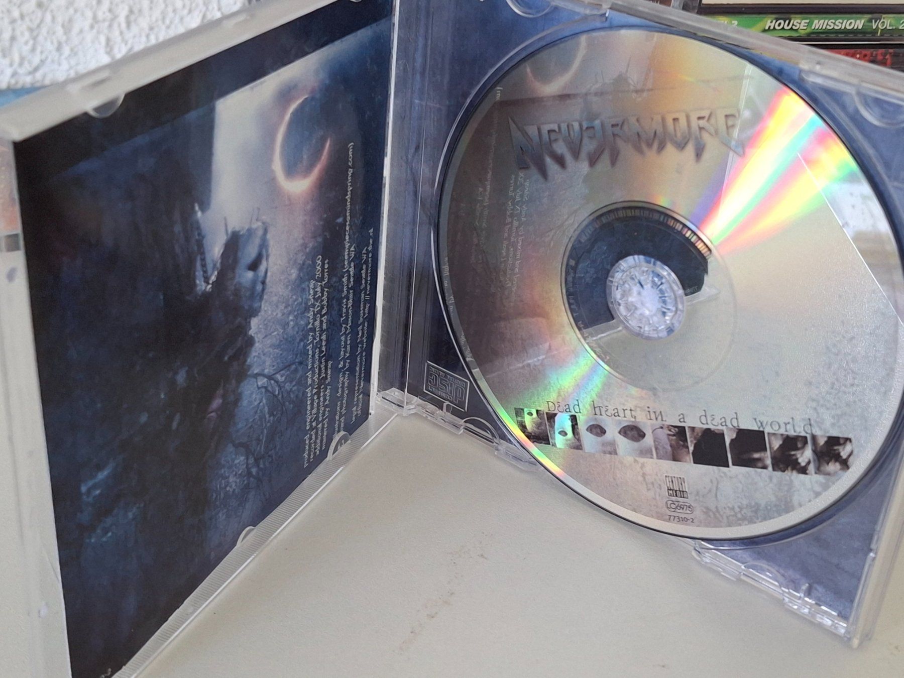 CD: CD Nevermore - Dead Heart in a Dead World /  Metal – Usato da Aarberg venduto da Jackup1 2