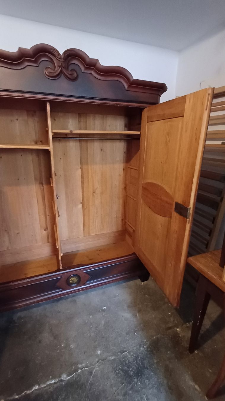 Armadi: Antiker Tannenschrank – Usato da Flawil venduto da Naphtali 2
