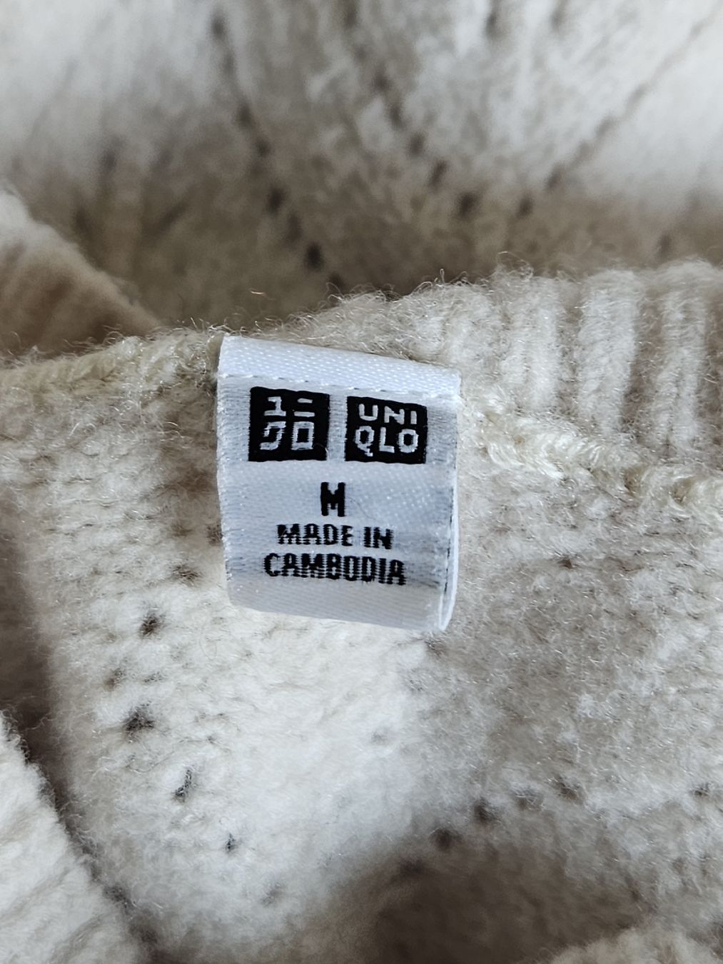 Uniqlo Pulls & Sweat-shirts: Uniqlo Pullover Strick beige Grösse M – D'occasion à Wettingen par Sk8ertomda 4