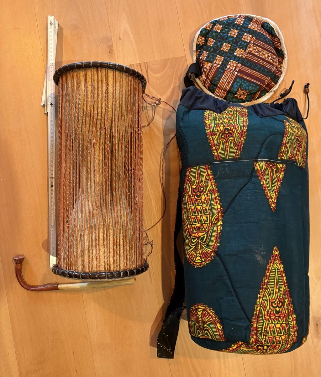 Strumenti musicali: Afrikanische Talking Drum – Usato da Winterthur venduto da Silimann 3
