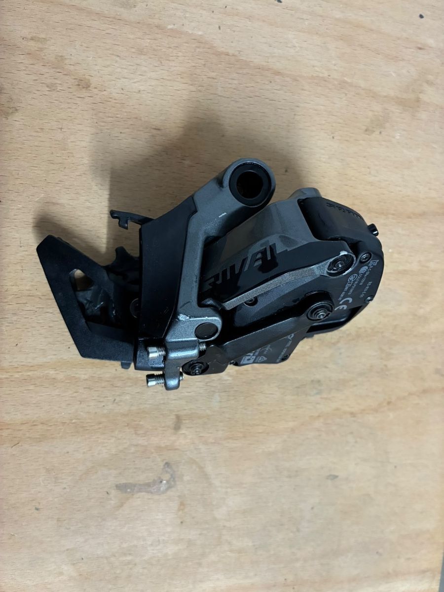 Pezzi di ricambio: Dérailleur arrière 12v Sram Rival – Usato da Evionnaz venduto da nin_c2qy