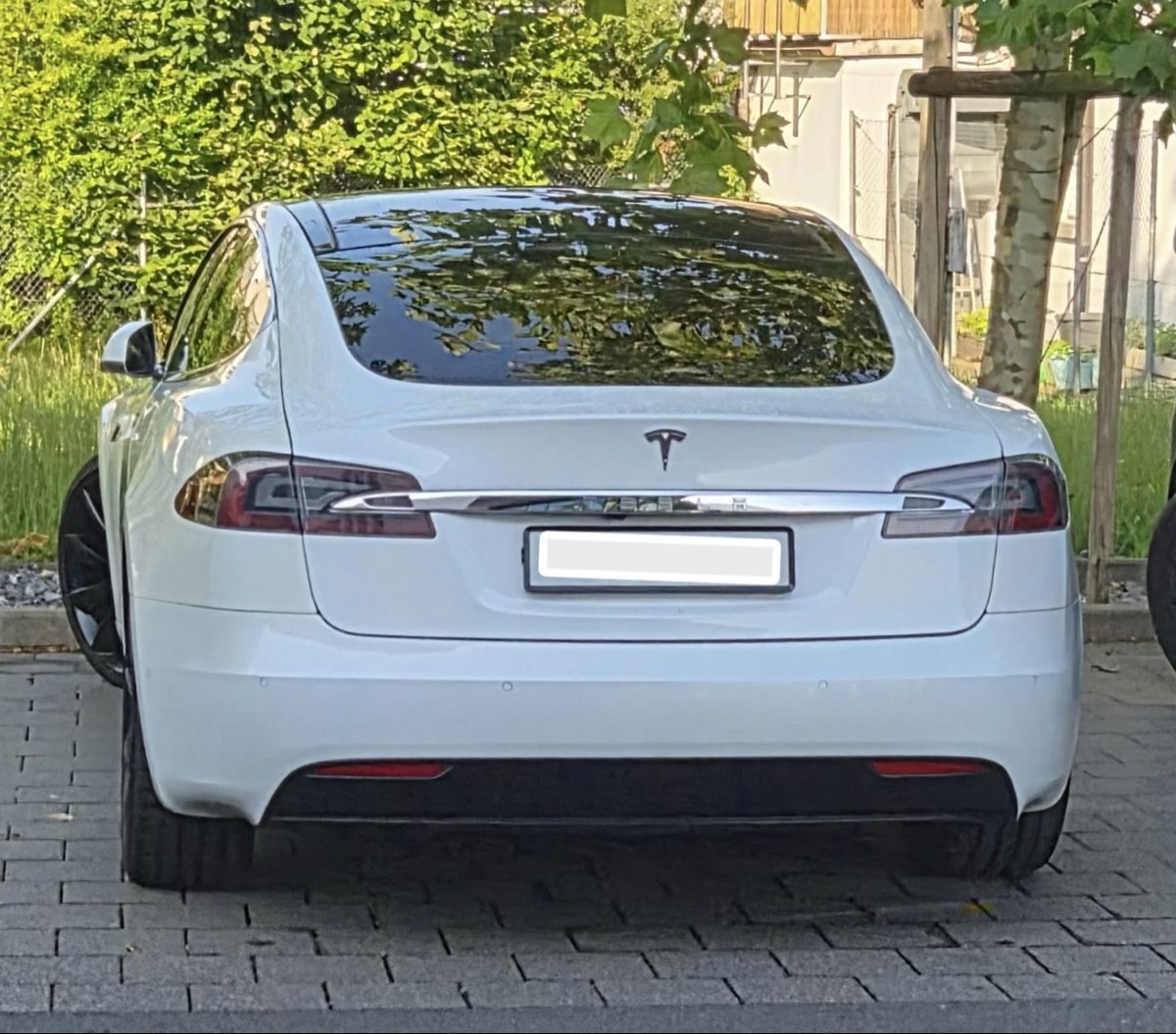 Tesla Autos: Tesla Model S 90D Free SuperCharging – Gebraucht aus Brunnen von Alfa 6