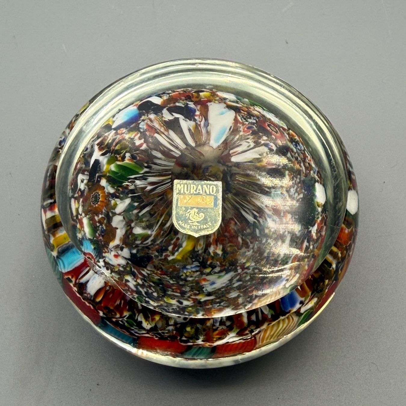 Murano Bicchieri: Murano Paperweight Briefbeschwerer Millefiori – Usato da Ueberstorf venduto da Brocandi 5