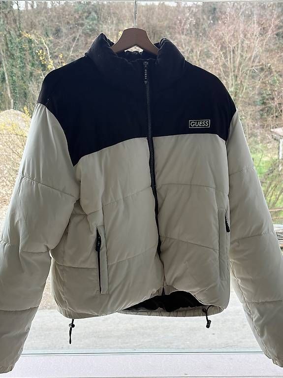 Guess Giacche: Guess Daunenjacke Damen Gr. L – Usato da Glattfelden venduto da CaptainM12