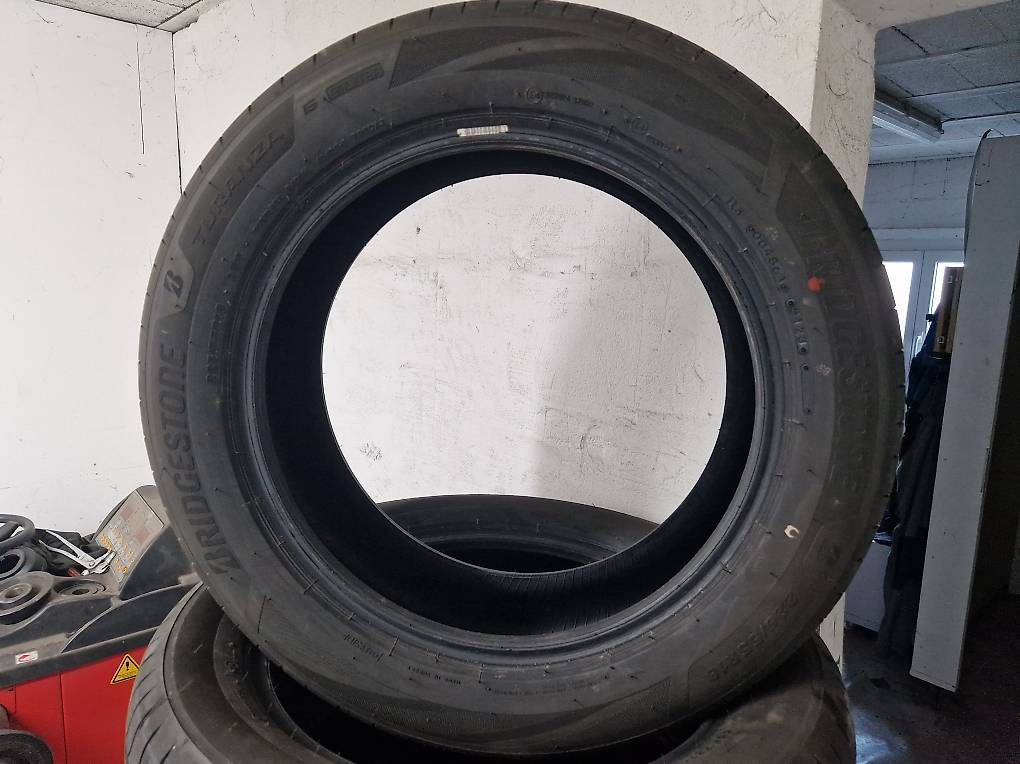 Bridgestone Tutti pezzi di ricambio auto: Bridgestone Turanza 6 225/55/18 NEU – Usato da Goldach venduto da A.Baci.MSc 1
