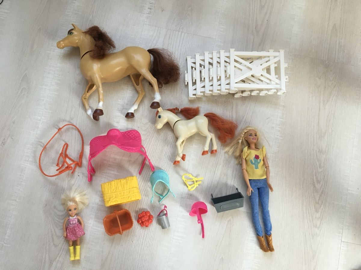 Giocattoli: Barbie mit Pferd – Usato da Oberburg venduto da silegp81