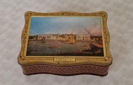 Blechdose - Greenwich Hospital from the Isle of Dogs London