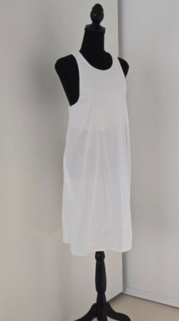 Sommerliches, luftiges, weisses Kleid, Grösse M, Top!