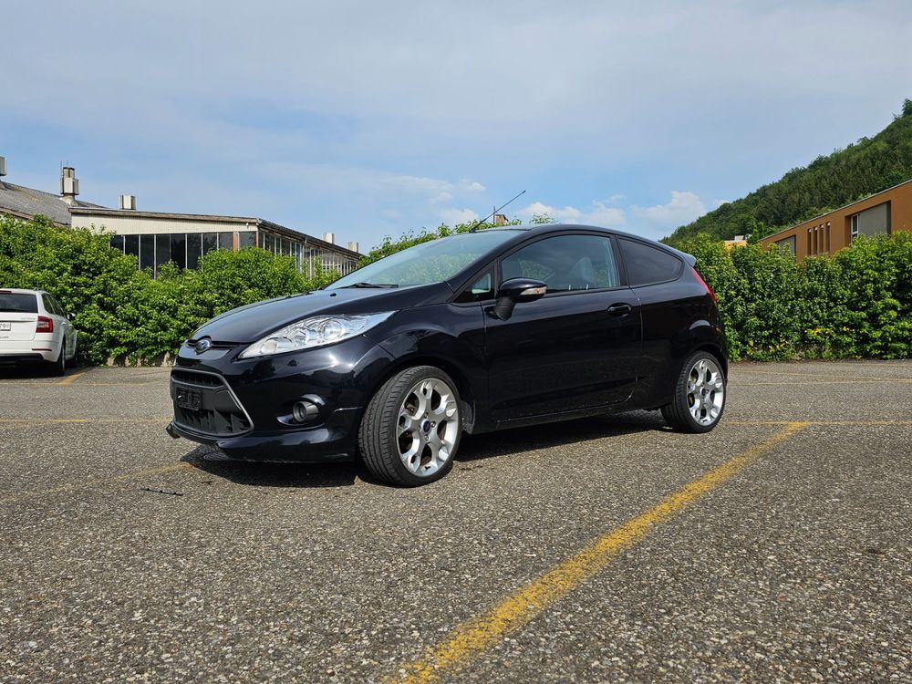 Ford Fiesta 1.6i Sport, frisch ab MFK