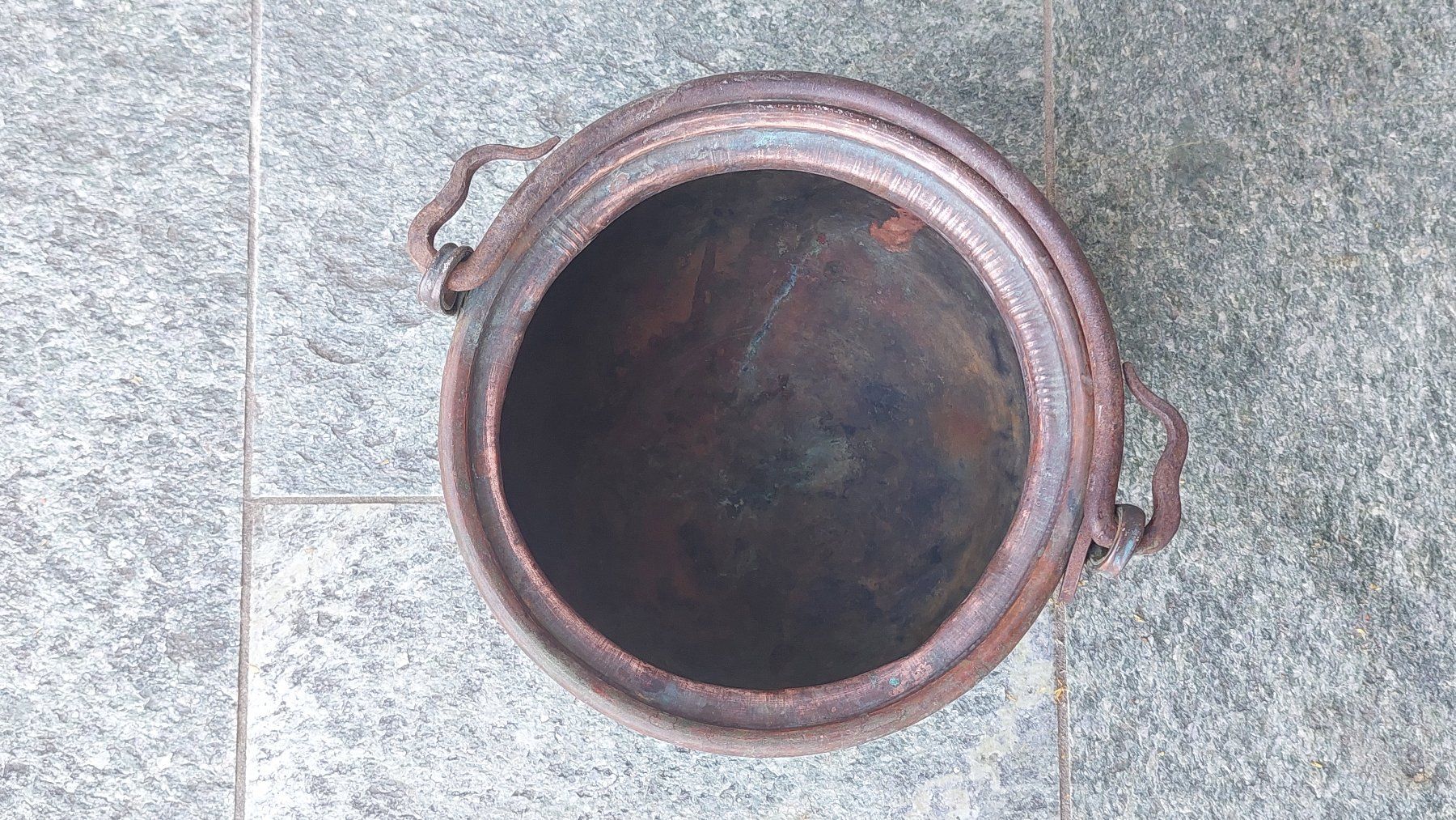 Pentole: Antiker Kupfertopf, Kupferkessel, ca. 27 cm Durchmesser – Usato da Muri b. Bern venduto da Spassholz 4