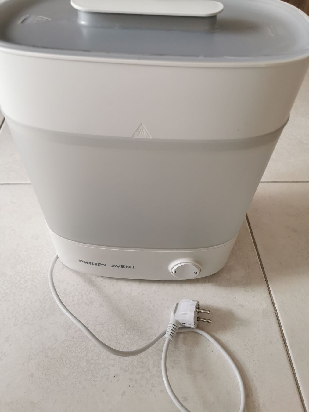 Philips Pasti del neonato: Philips Avent Sterilisator auch mit Versand – Usato da Brunnen venduto da JJaime