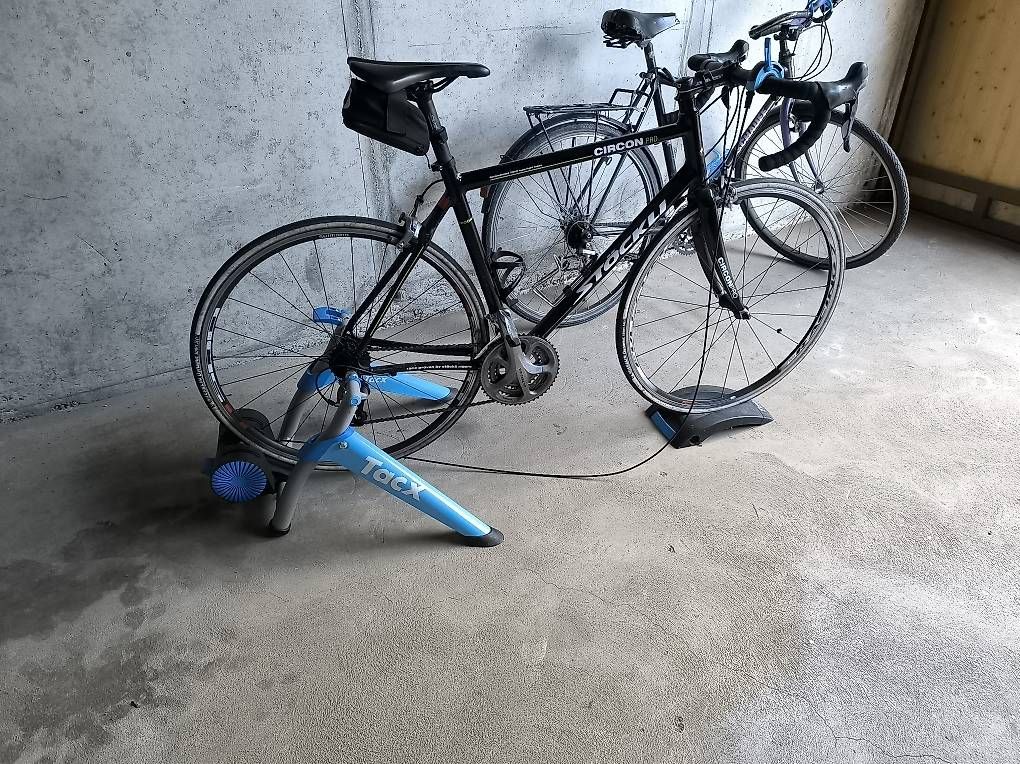 Hometrainer: Rollentrainer – Gebraucht aus Seedorf BE von pet_hr22
