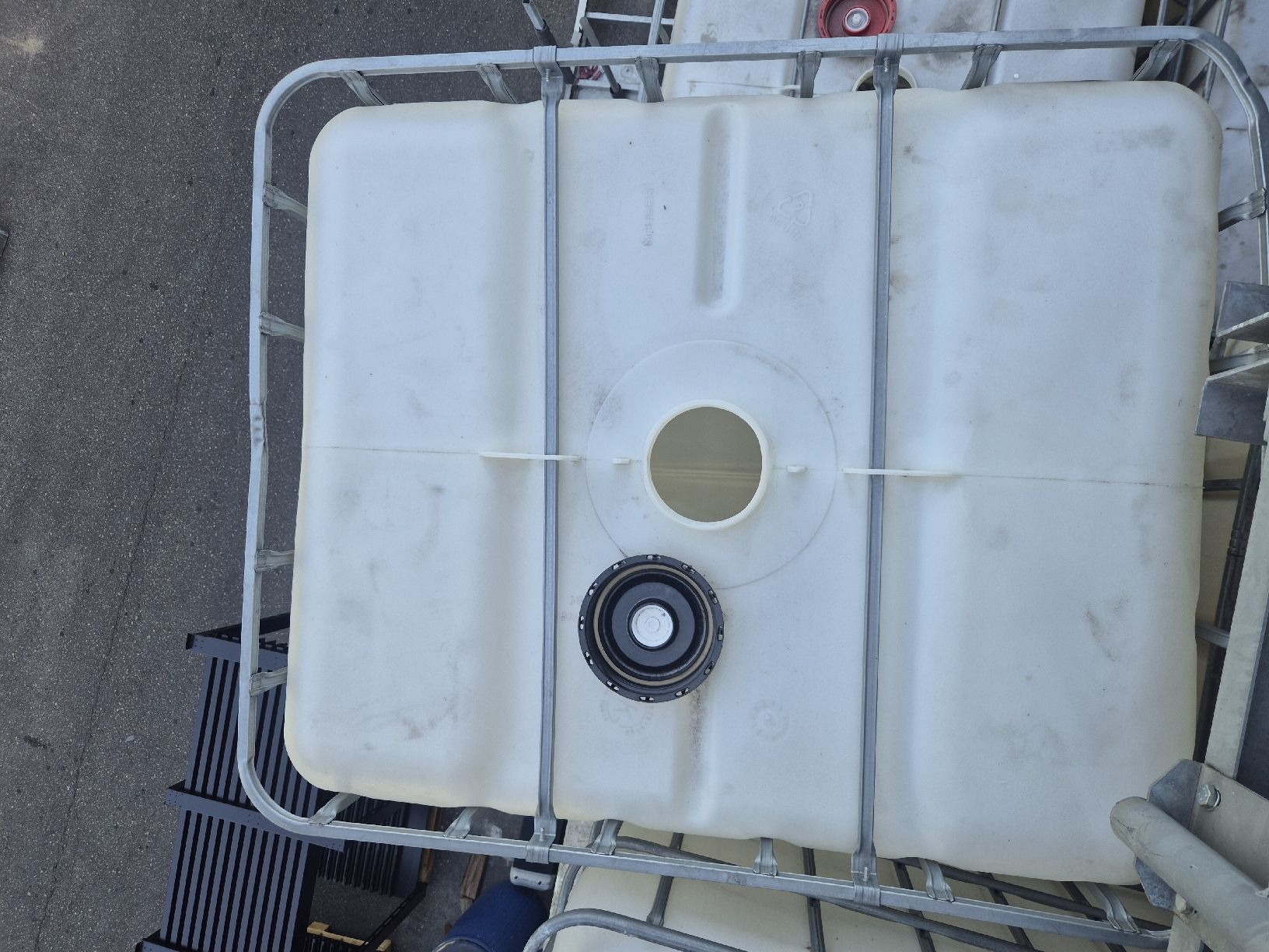 Abreuvoirs & Auges: 10 stk IBC container – D'occasion à Wittinsburg par Luca-765 1